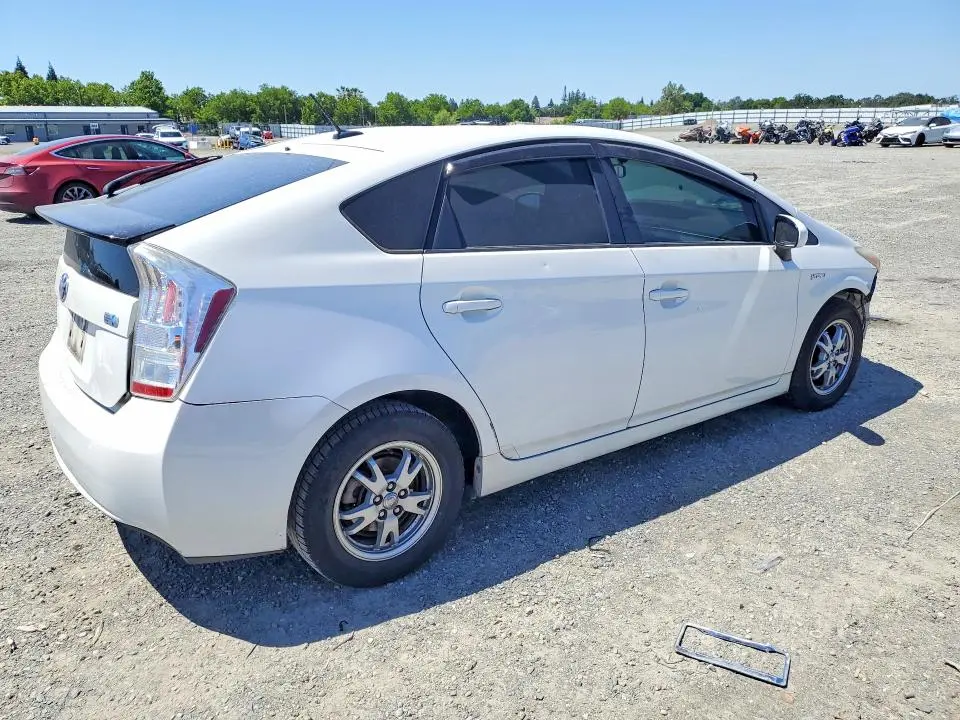 2011 TOYOTA PRIUS TWO  