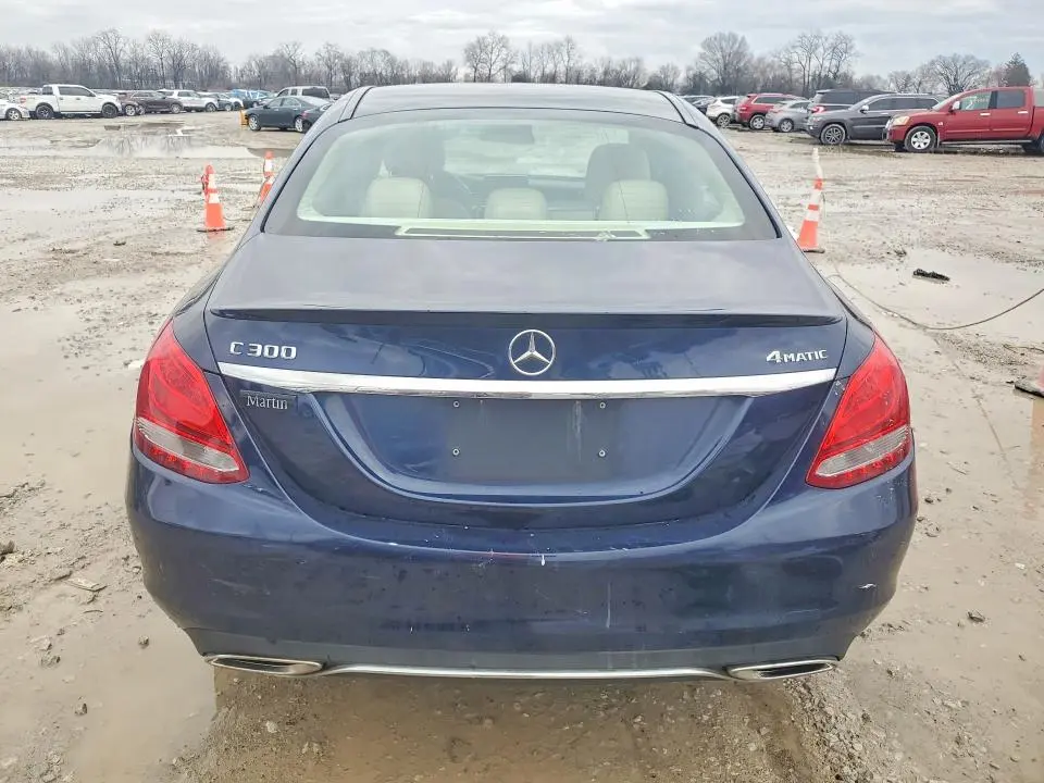 2016 MERCEDES-BENZ C   