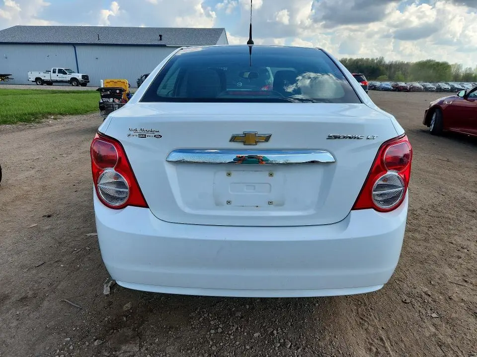 2014 CHEVROLET SONIC LT  
