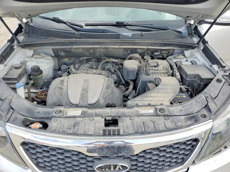 2012 KIA SORENTO LX  