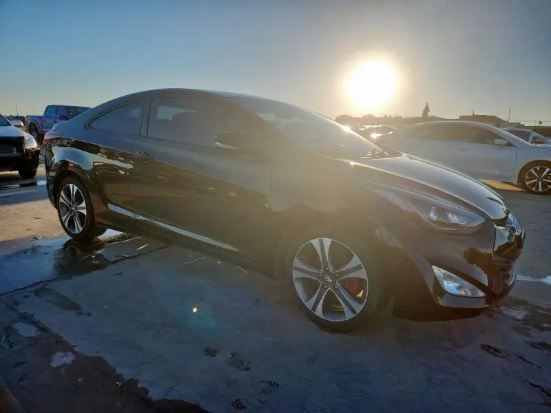 2013 HYUNDAI ELANTRA COUPE GS  