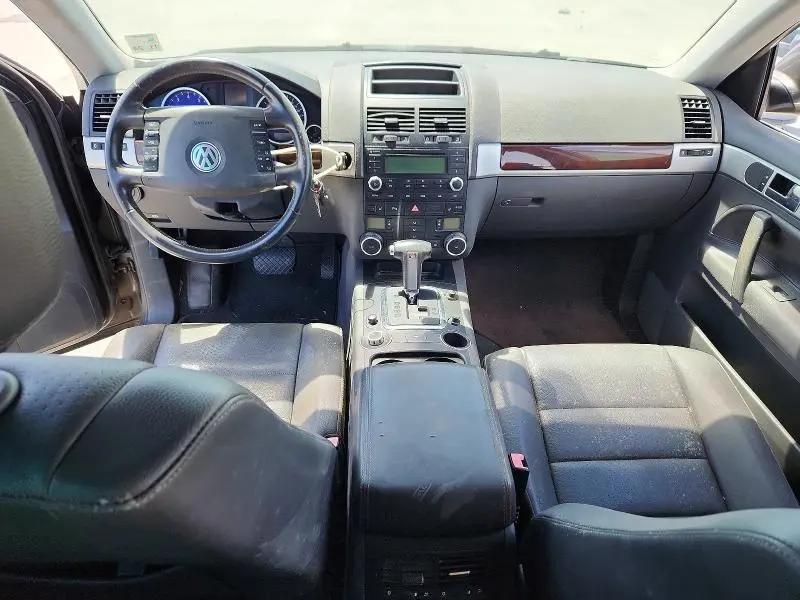 2010 VOLKSWAGEN TOUAREG V6  