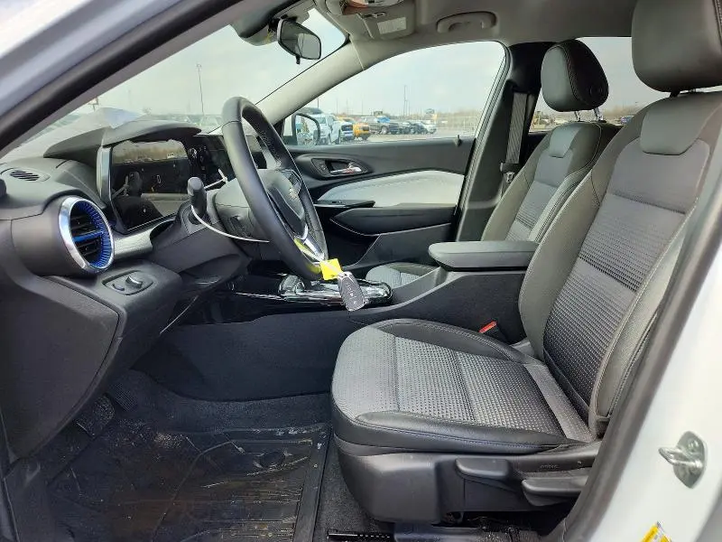 2025 CHEVROLET TRAX 1LT  
