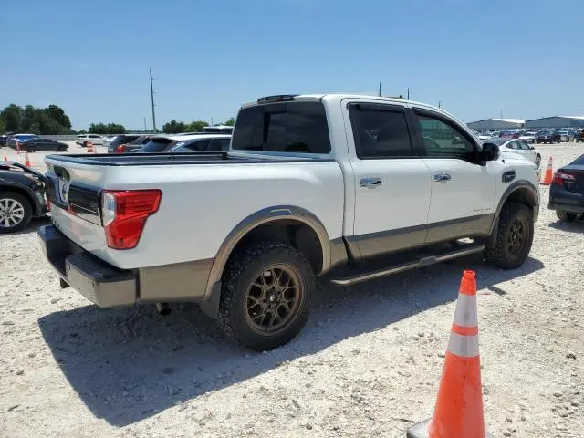 2017 NISSAN TITAN SV  