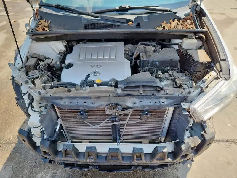 2011 TOYOTA HIGHLANDER BASE