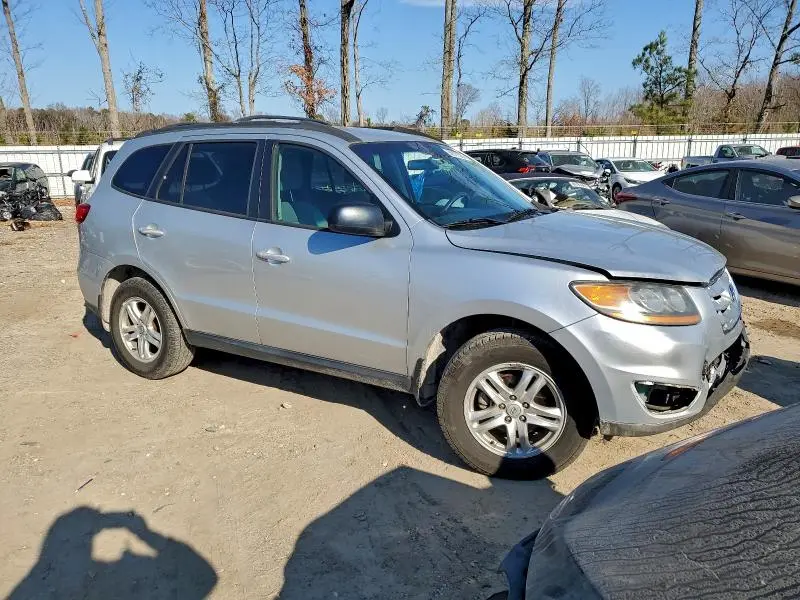 2011 HYUNDAI SANTA FE GLS  