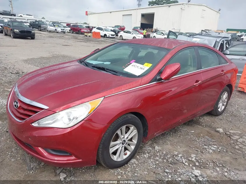 2013 HYUNDAI SONATA GLS