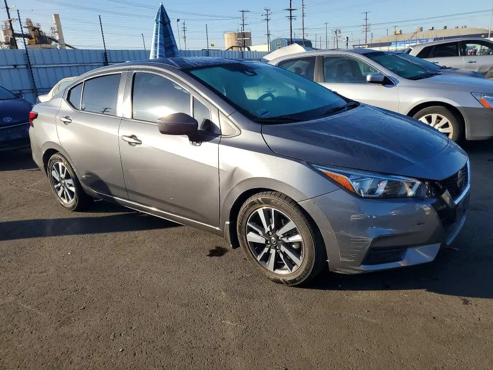 2020 NISSAN VERSA SV  