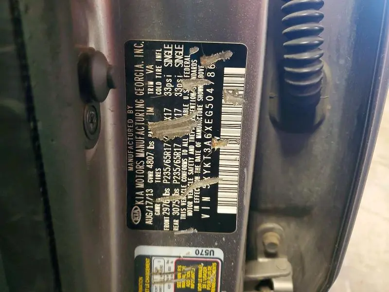 2014 KIA SORENTO LX  