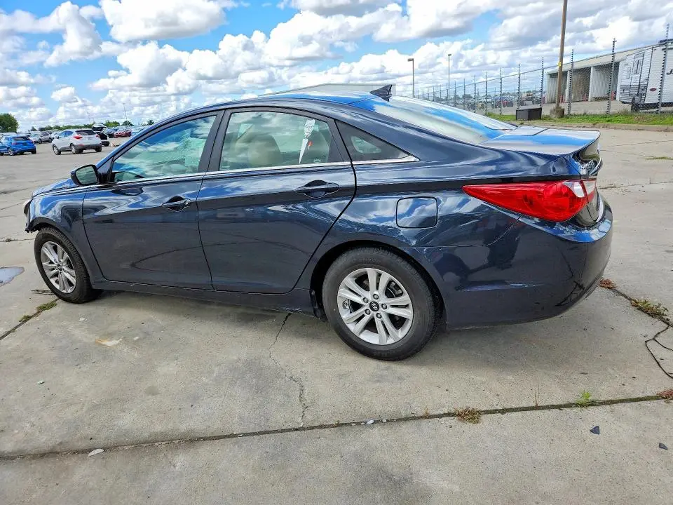 2013 HYUNDAI SONATA GLS  