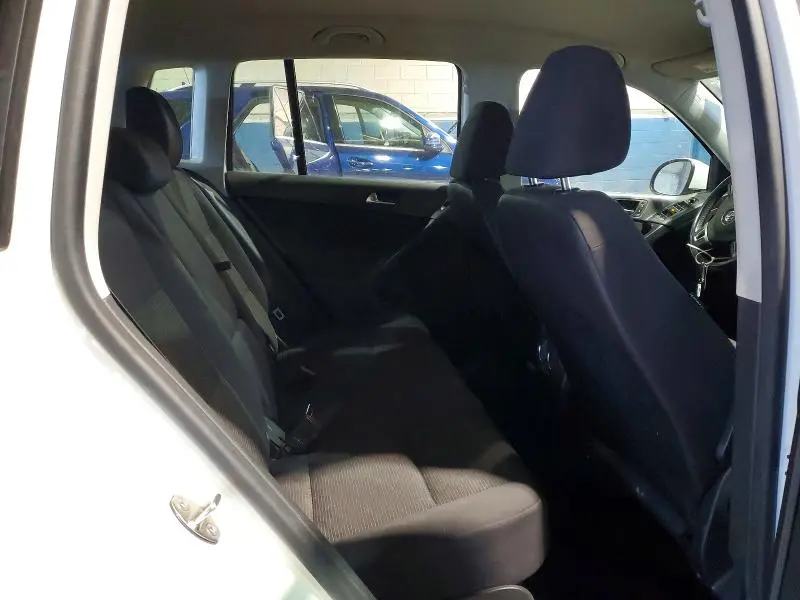 2017 VOLKSWAGEN TIGUAN S  