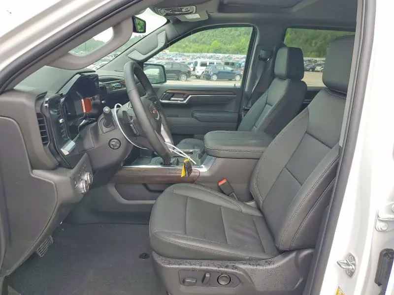 2026 GMC SIERRA K1500 SLT  