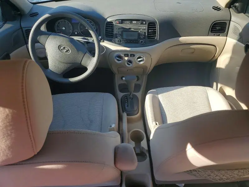 2010 HYUNDAI ACCENT GLS  