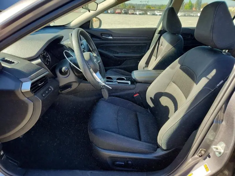 2024 NISSAN ALTIMA SV  