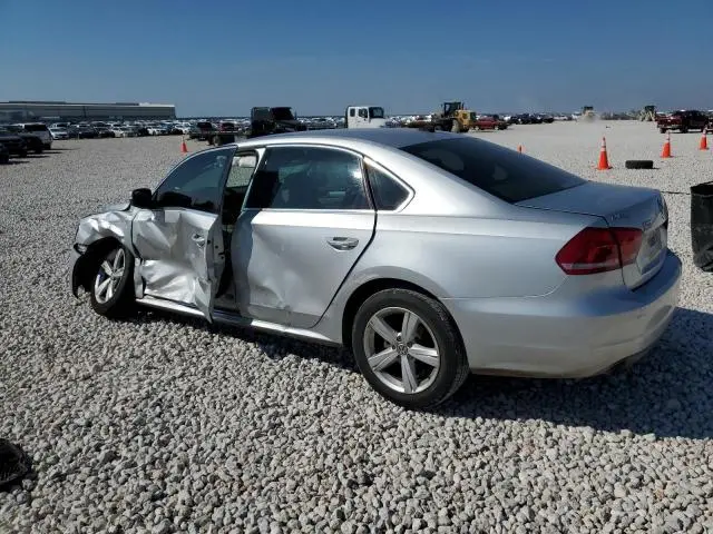 2013 VOLKSWAGEN PASSAT SE  