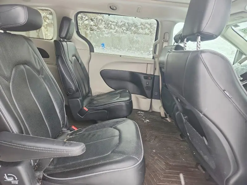 2019 CHRYSLER PACIFICA LIMITED  