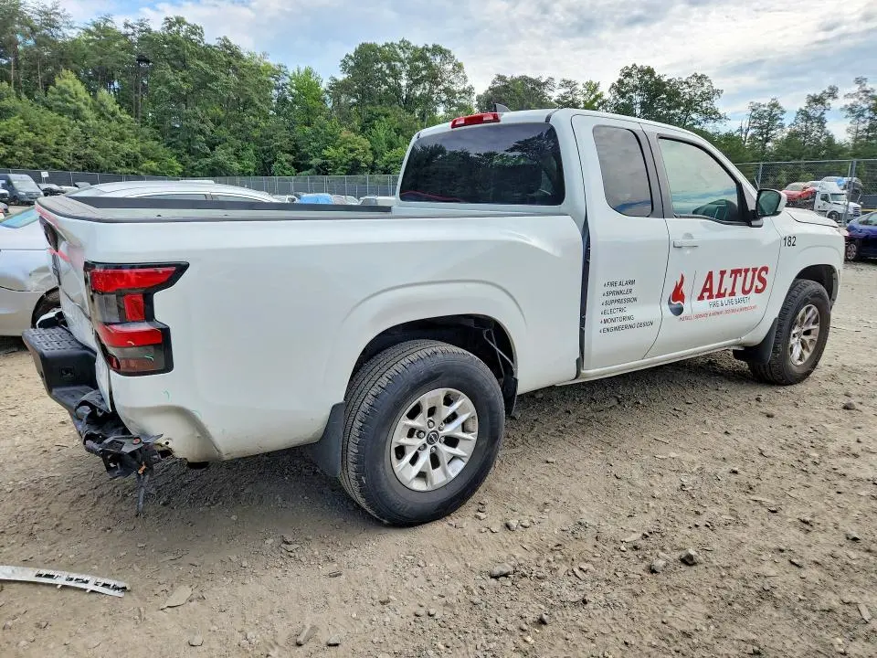 2024 NISSAN FRONTIER SV  