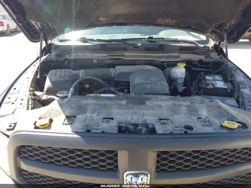 2017 RAM 1500 TRADESMAN  4X4 5'7 BOX