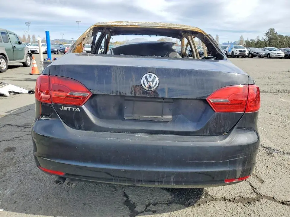 2014 VOLKSWAGEN JETTA BASE  