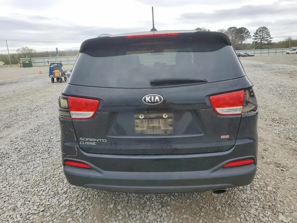 2017 KIA SORENTO LX  