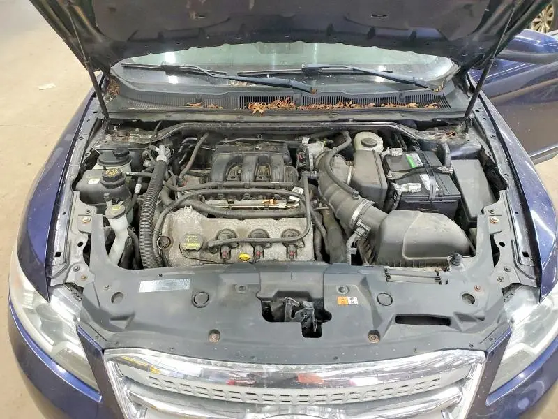 2011 FORD TAURUS SEL  