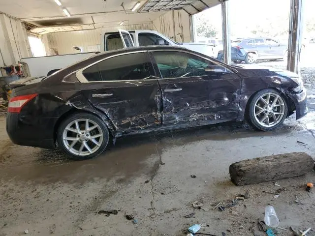 2010 NISSAN MAXIMA S  