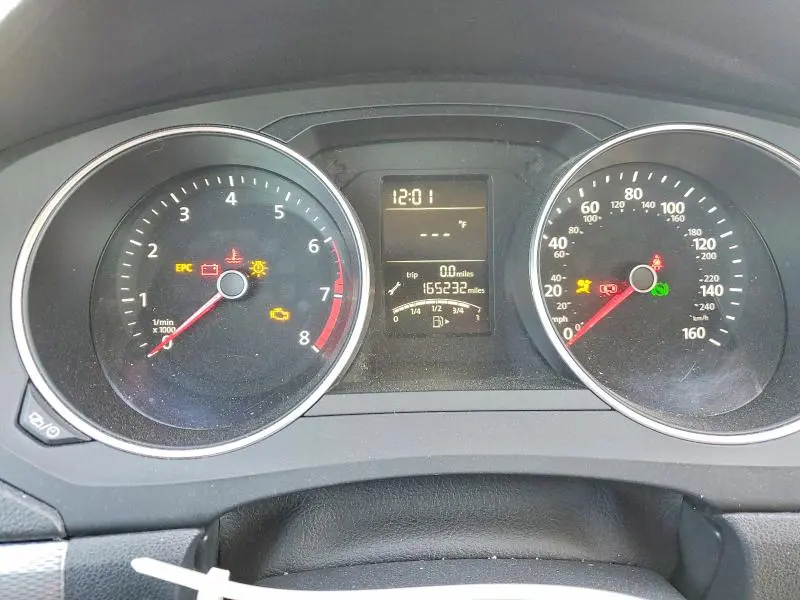 2015 VOLKSWAGEN JETTA SE  