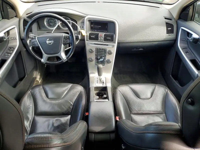 2011 VOLVO XC60 T6  