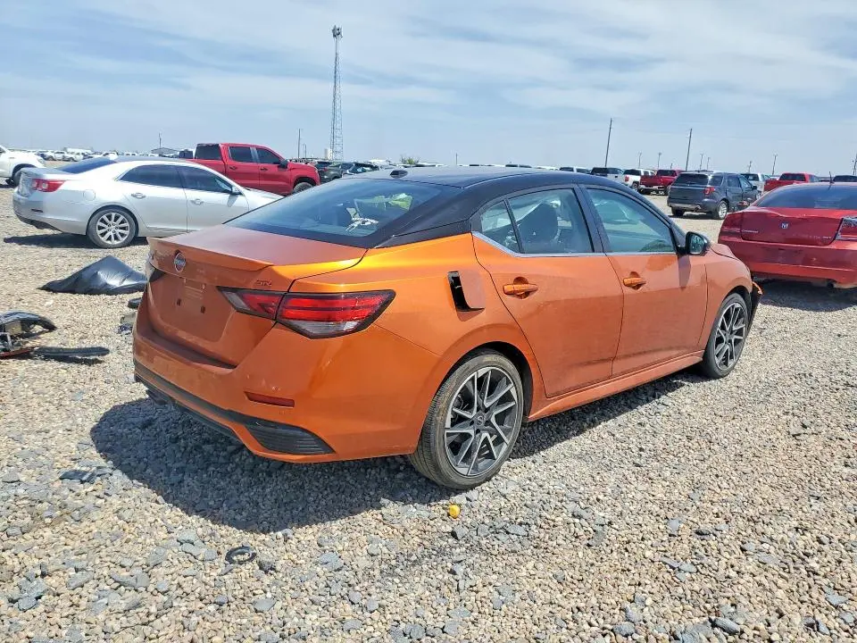 2025 NISSAN SENTRA SR  