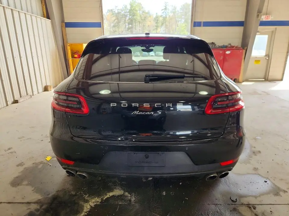2015 PORSCHE MACAN S  