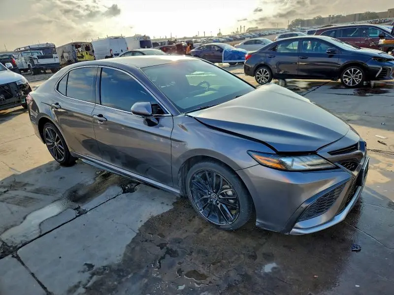 2021 TOYOTA CAMRY XSE  