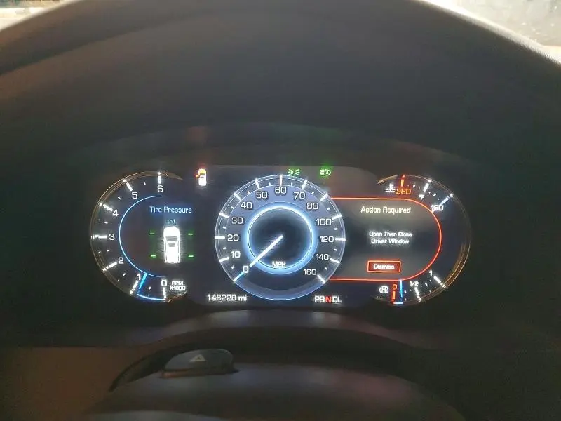 2018 CADILLAC ESCALADE PREMIUM LUXURY  
