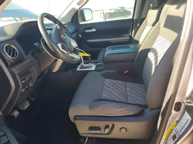 2018 TOYOTA TUNDRA SR5  