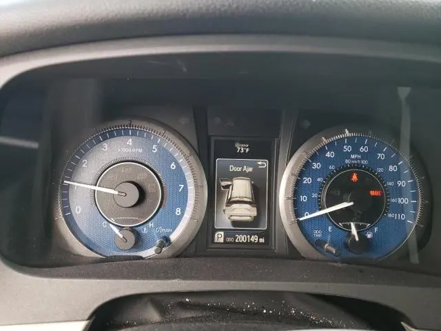 2018 TOYOTA SIENNA LE  