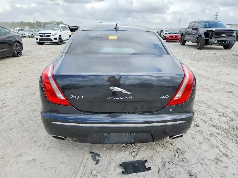 2014 JAGUAR XJL PORTFOLIO  
