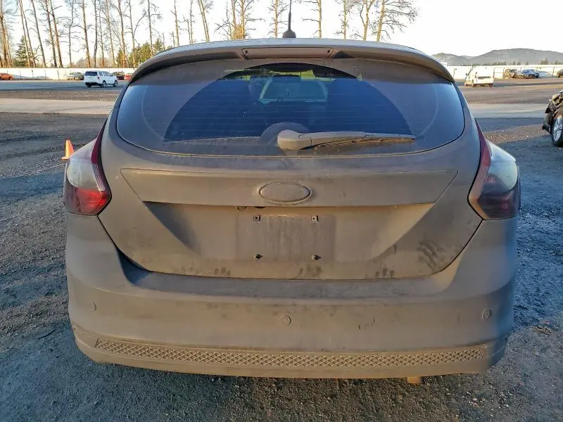 2014 FORD FOCUS TITANIUM  