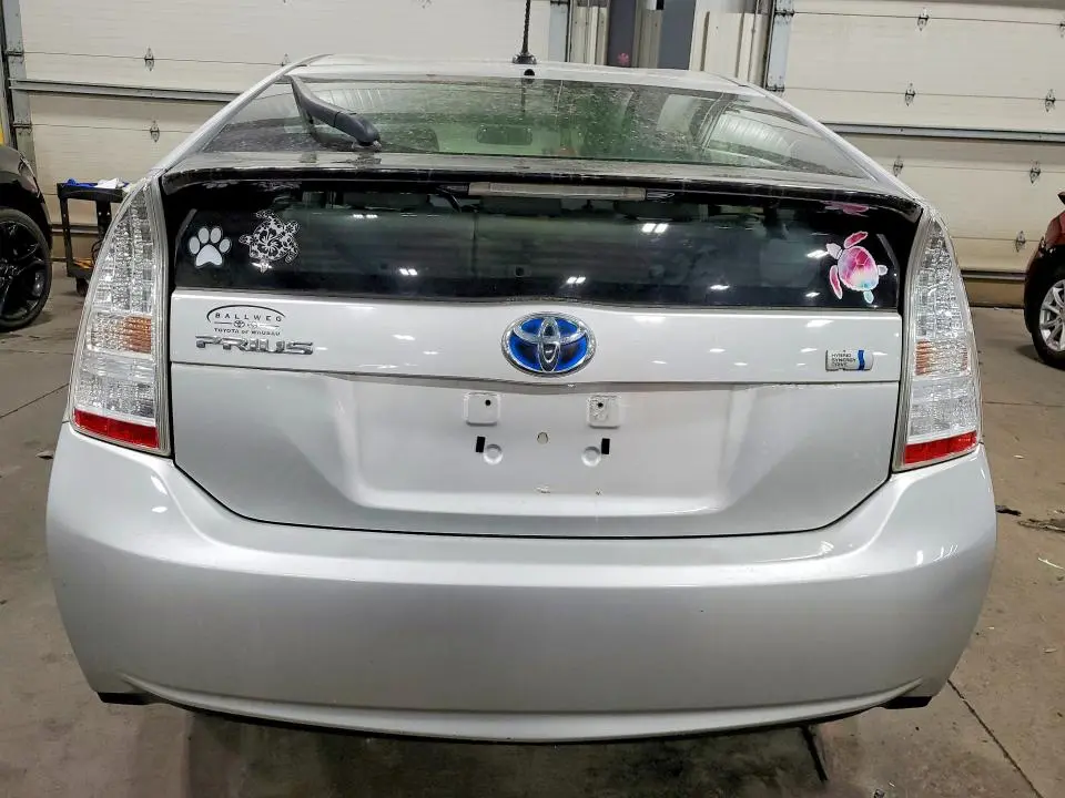 2011 TOYOTA PRIUS TWO  