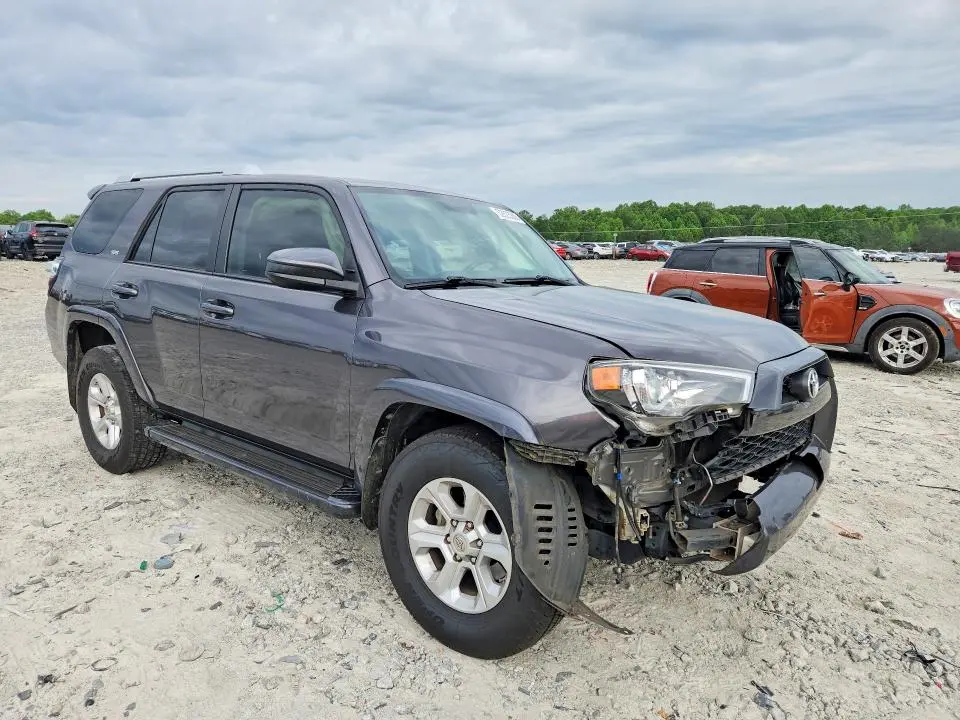 2014 TOYOTA 4RUNNER SR5  