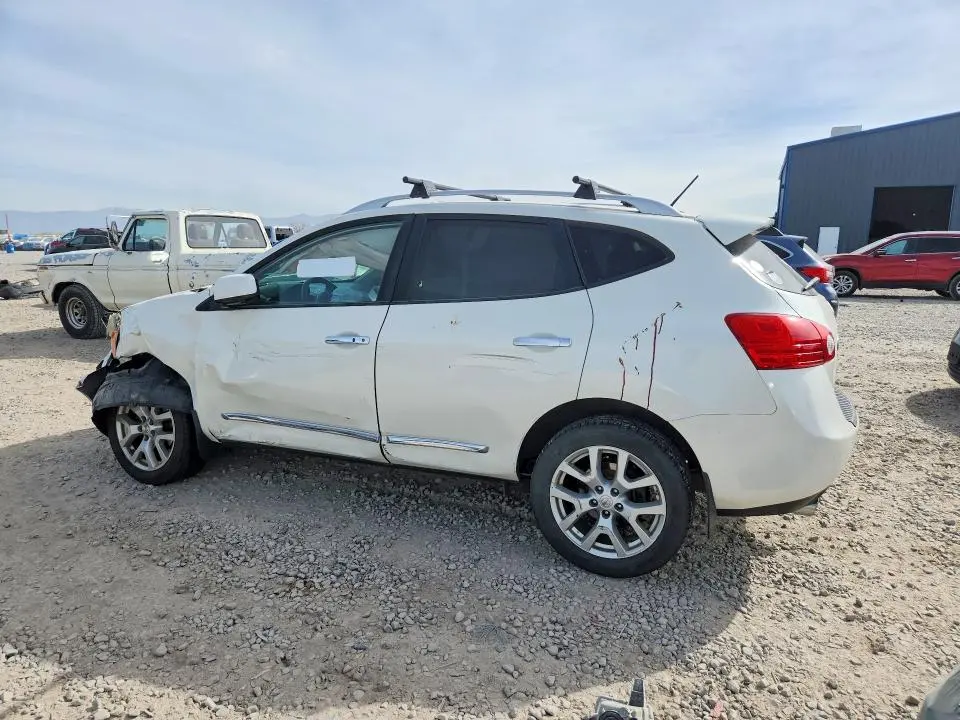 2013 NISSAN ROGUE S  