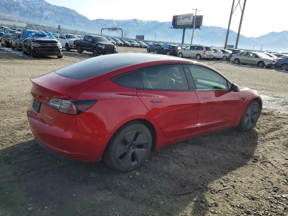 2021 TESLA MODEL 3   