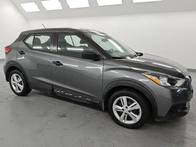 2020 NISSAN KICKS S  