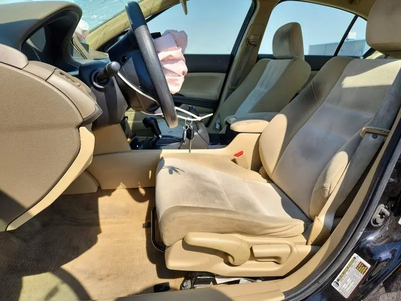 2010 HONDA ACCORD LX  