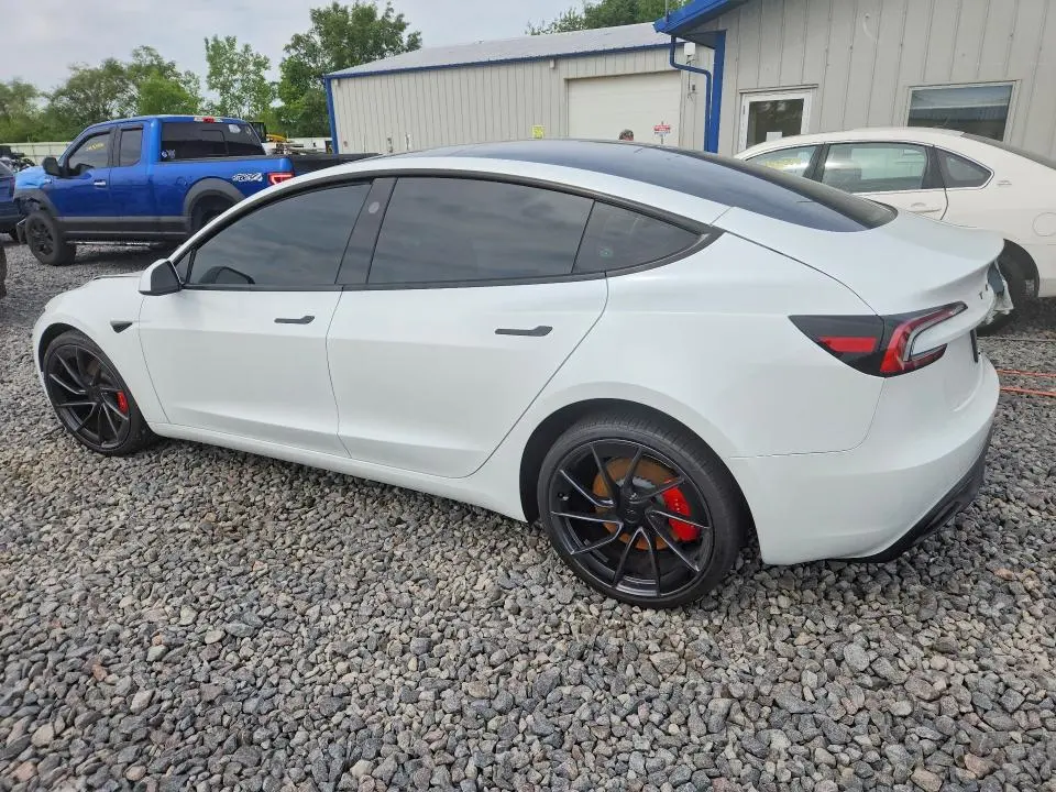 2025 TESLA MODEL 3   