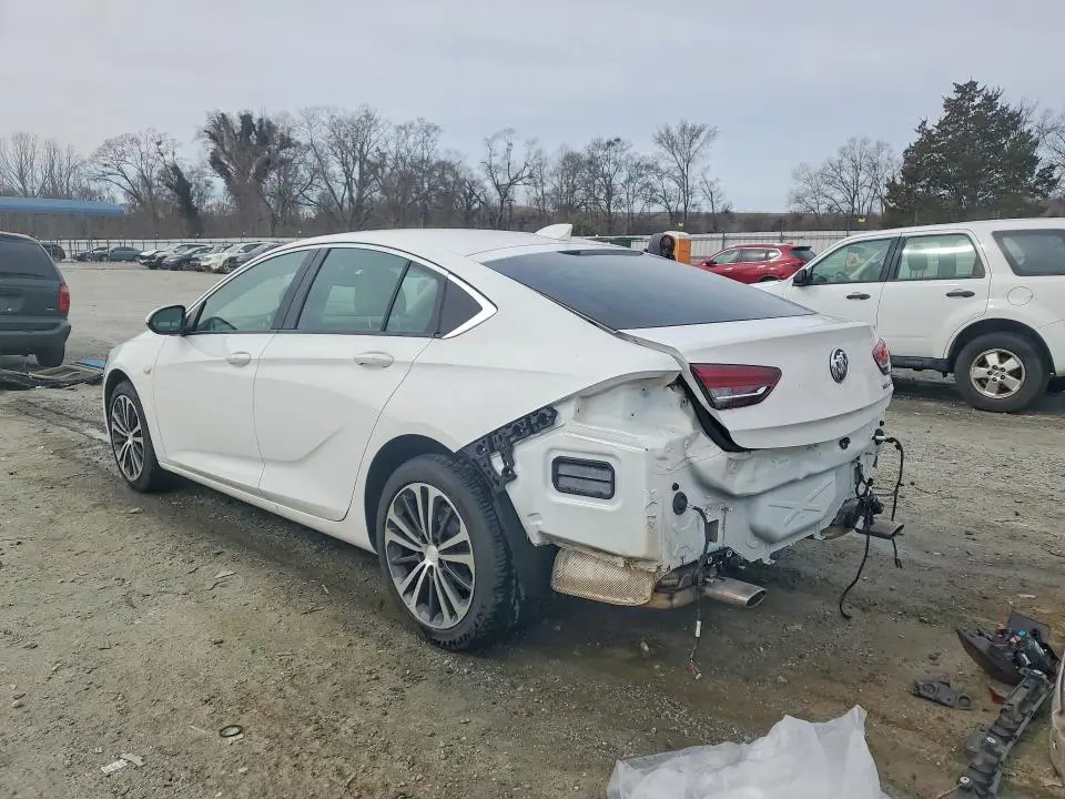 2019 BUICK REGAL ESSENCE  