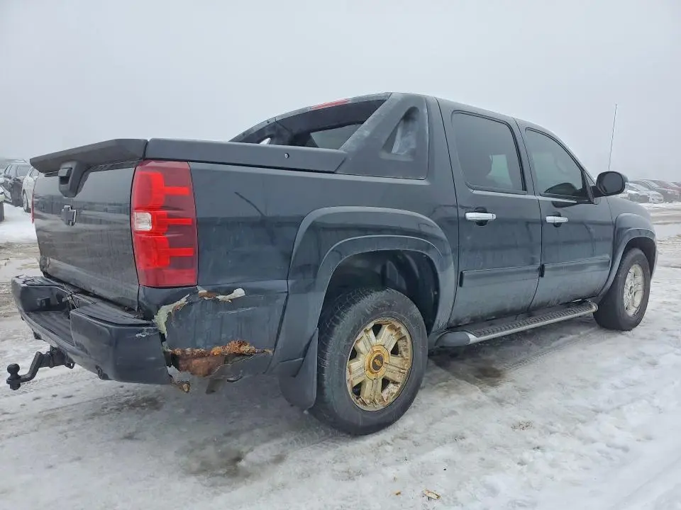 2011 CHEVROLET AVALANCHE LT  
