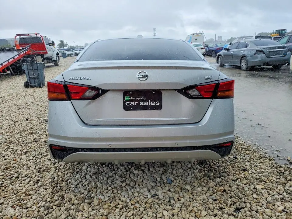 2021 NISSAN ALTIMA 2.5 SV  