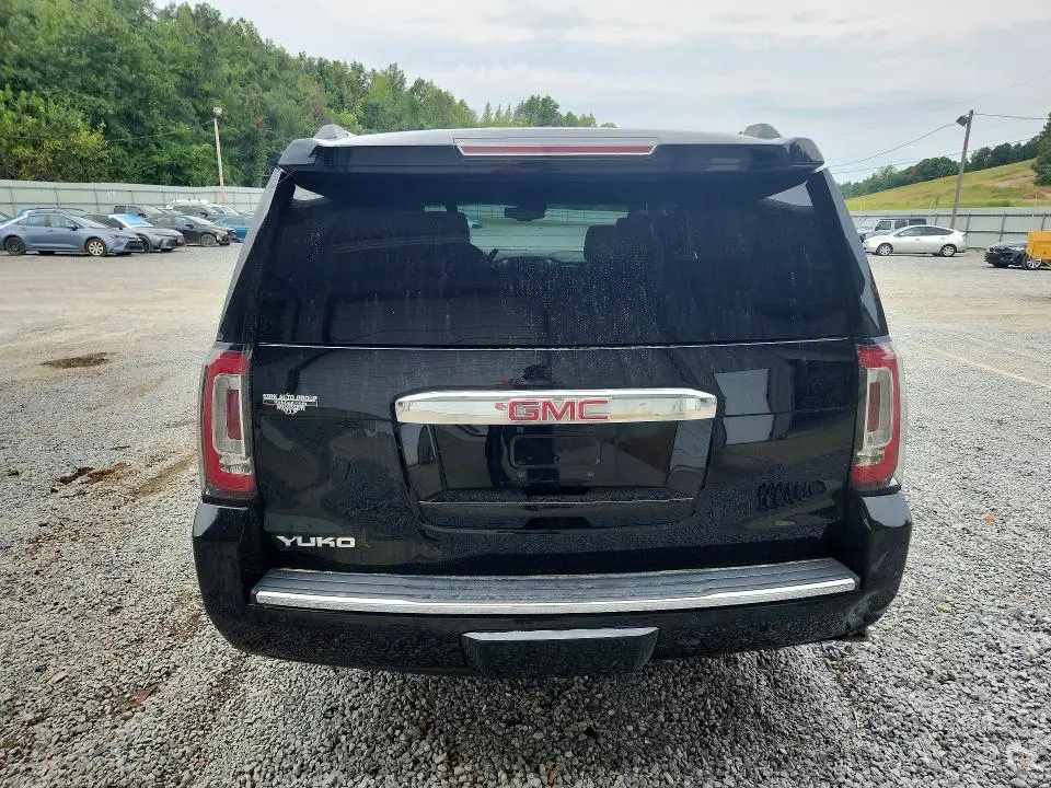 2016 GMC YUKON DENALI  