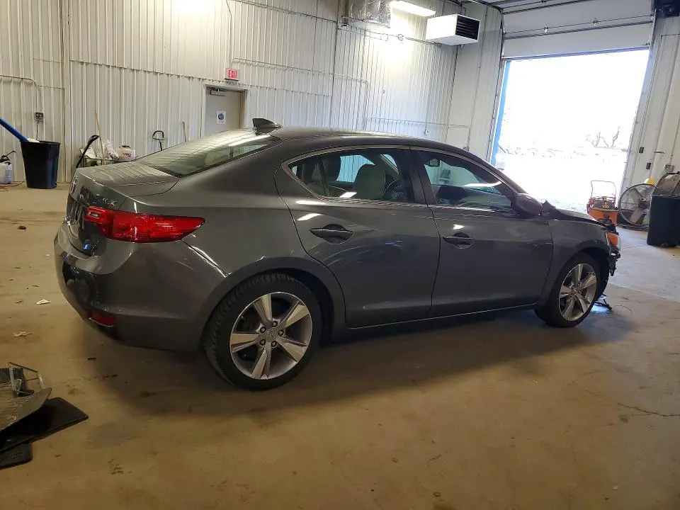 2013 ACURA ILX 20 TECH  