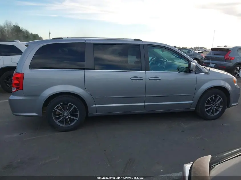 2017 DODGE GRAND CARAVAN SXT