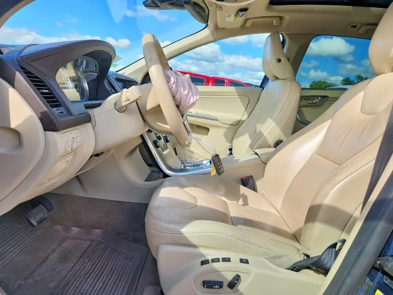 2012 VOLVO XC60 T6  
